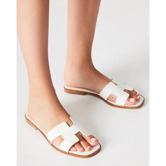 Steve Madden Women's 8M White Hadyn Leather Cut Out Flat Sandals Summer OS12-13 - Picture 1 of 8